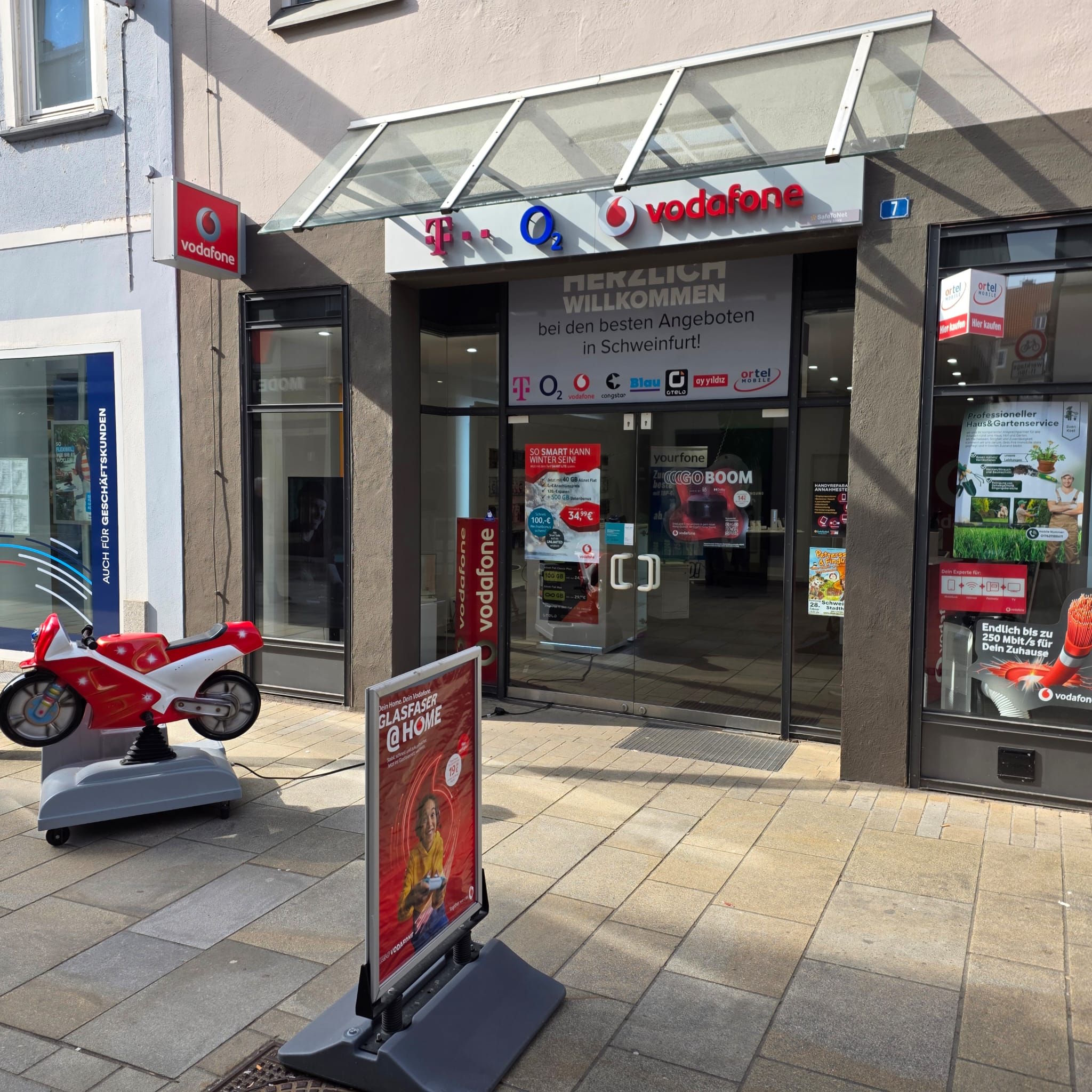Mobilfunkshop Schweinfurt — Außenansicht Lange Zehntstrasse 7